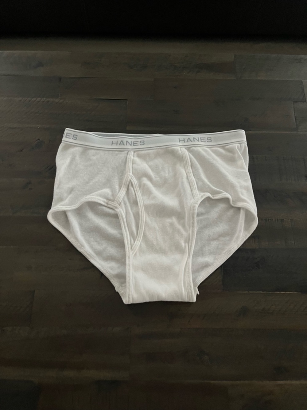 MENS HANES WHITE BRIEFS MEDIUM